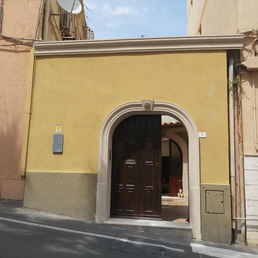 Вилла Casa Dell'Artista Singola E Indipendente Кальяри Экстерьер фото
